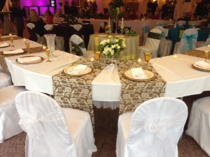 Ivory & Taupe table runner